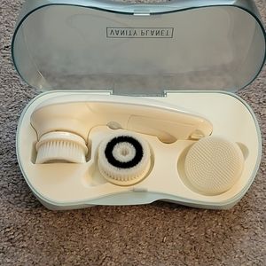 Facial cleansing system